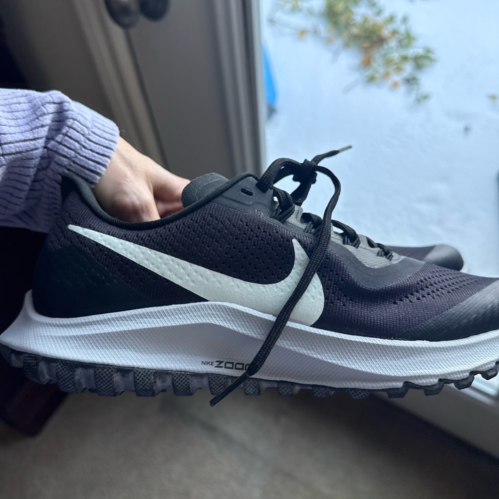 Nike Pegasus zoom trail runner shoe